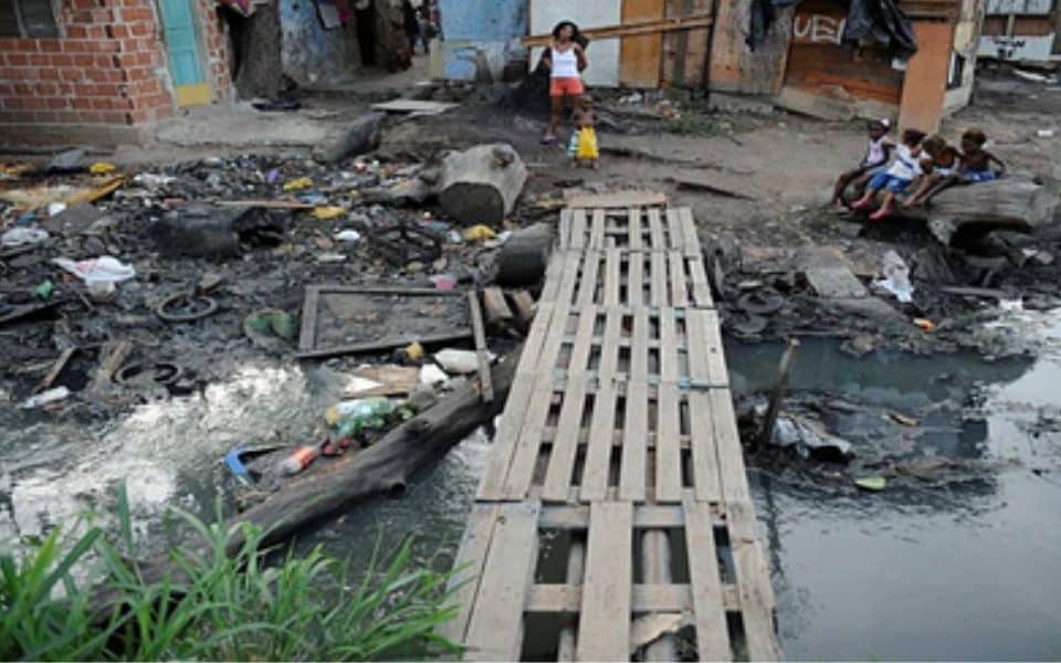 Sistemas alternativos podem ajudar Brasil a alcançar a universalização do acesso a esgoto e água